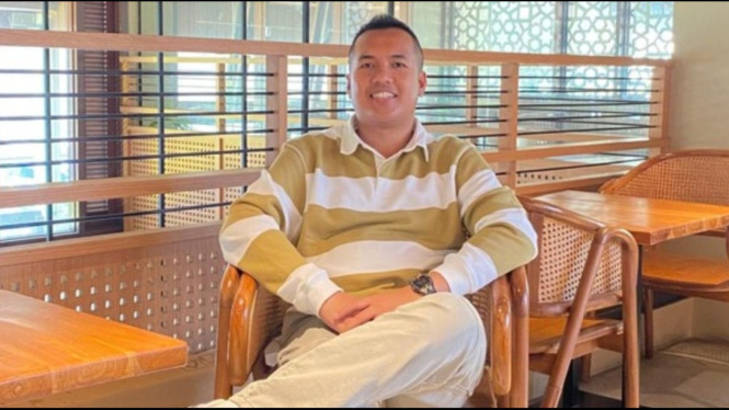 Guru SMAN 1 Bandung, Ardie Richardiansyah (35) dilaporkan hilang.

 